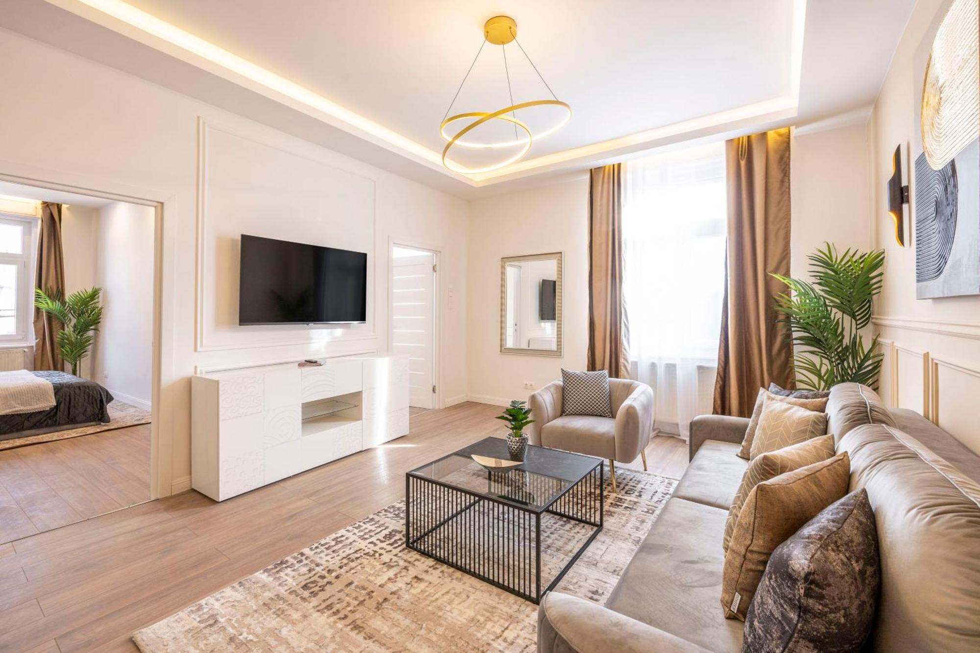 Luxury & Classy Central Apartment With 3Bedrm, 2Bathrm Budapest Extérieur photo